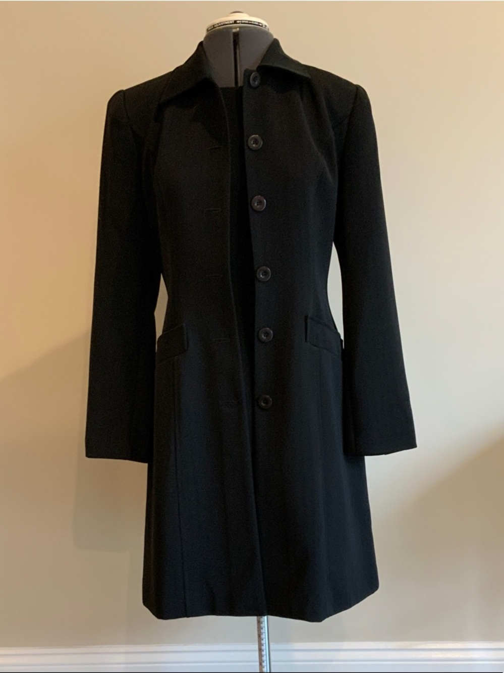Classic Black Sleeveless Sheath Dress